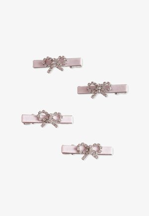 Zestaw czterech spinek do włosów w jasnoróżowej wstążce z akcentami w postaci biżuteryjnych kokardek, posiadający smukły prostokątny kształt i teksturowaną powierzchnię.