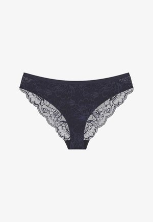 Námořnické krajkové kalhotky s květinovým vzorem, s jemně vlnitými okraji a hladkým pasem, zdůrazňujícími složité krajkové detaily.