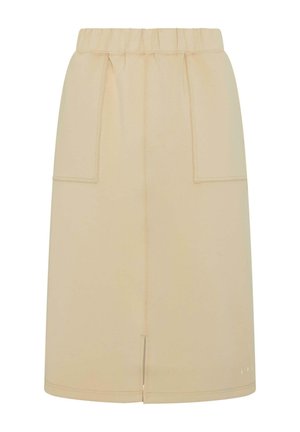Jupe midi beige avec une taille élastique, deux poches avant et une fente à l'ourlet, fabriquée en tissu doux avec des coutures visibles.