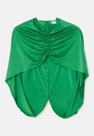 Bluză verde cu design drapat, având material strâns la gât, închidere cu capse în față și mâneci fluide.