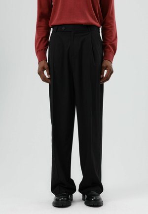 PLEATED WIDE-LEG - Broek - black