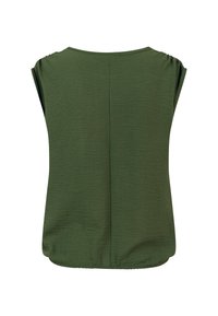 Blouse sans manches unie vert foncé avec un col rond et un ourlet légèrement froncé à l'arrière.