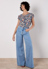 Apricot DITSY FLORAL TULIP SLEEVE - Camicetta - navy