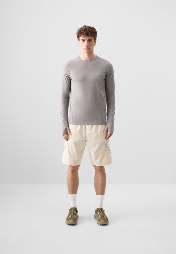 LATITUDE FLIGHT TEE - Long sleeved top - cement