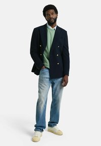 GANT SHIELD C NECK - Sweater - kalamata green