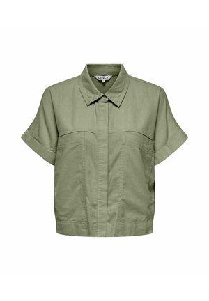 Chemise courte à manches courtes, couleur olive, avec col, patte de boutonnage dissimulée et deux poches poitrine avant.