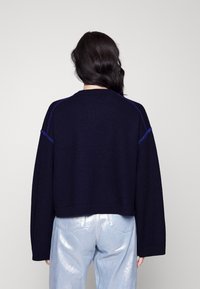 ARKET Sweter
