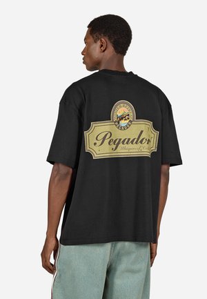 BOZEN - T-shirt z nadrukiem