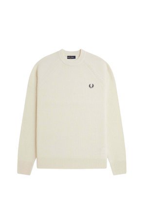 Maglione a coste color crema con maniche lunghe e polsini a coste. Presenta un piccolo logo ricamato sul petto a sinistra. Design casual.