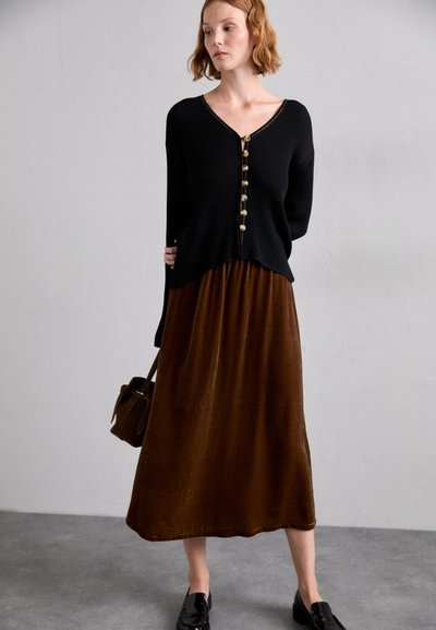 By Malene Birger BOSHAN - A-line skirt - bison