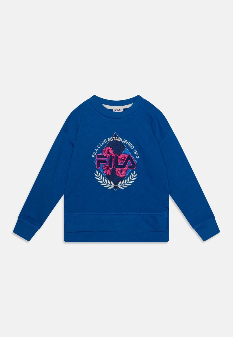 Sweat-shirt bleu à manches longues avec col rond, arborant un logo Fila central, des fleurs roses, et le texte "Fila Club Established 1913" au-dessus d'une forme losange.