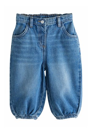 Blaue Denim-Kinderhose mit elastischem Bund und elastischen Bündchen, vorderen Taschen, Gürtelschlaufen und Knopfverschluss.