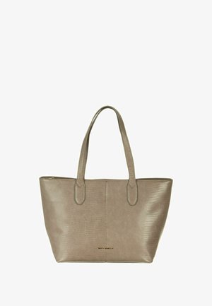 Sac fourre-tout texturé beige avec deux longues anses, présentant un motif de peau de reptile et un logo doré sur le côté avant inférieur.