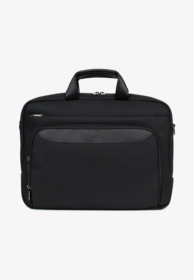 Zwarte stoffen laptoptas met twee handvatten aan de bovenkant, een voorvak met rits en een glad voorpaneel. Beschikt over een strakke vormgeving en duurzaam materiaal.