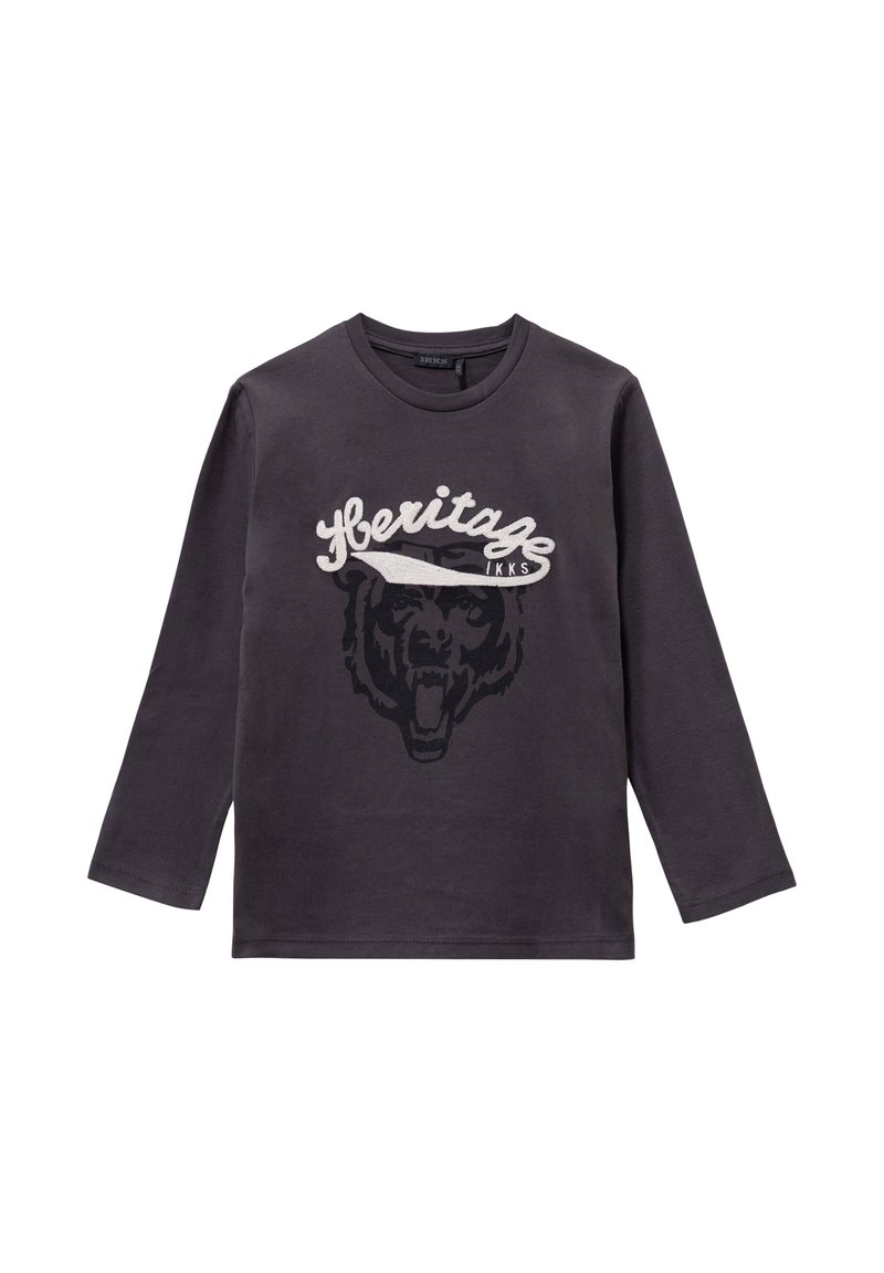 T-shirt a maniche lunghe in cotone grigio con una grande grafica di un orso nero e il testo bianco "Heritage IKKS". Texture liscia e vestibilità classica.