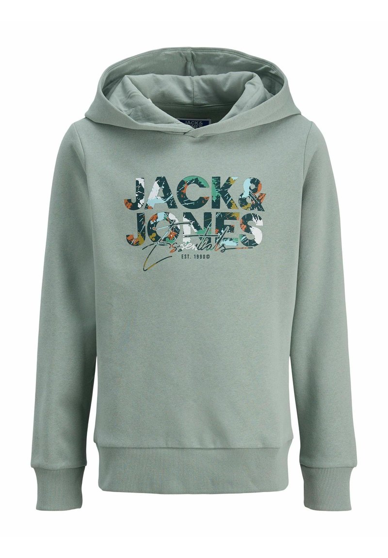Svijetlozeleni dukserica s kenguruh džepom, rebrastim manžetama i rubom. Ispred se nalazi logo s uzorkom "JACK & JONES Essentials".