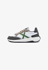 Seleccionado, white