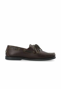 Mocassin pour homme en cuir brun foncé avec couture moc toe, détail de lacets sur le dessus et autour du talon, et semelle en caoutchouc noire, présenté en profil latéral.