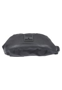 Pouch nera con un corpo in tessuto testurizzato, forma piatta e fondo in gomma resistente. Include un'etichetta con il logo e una chiusura a zip.