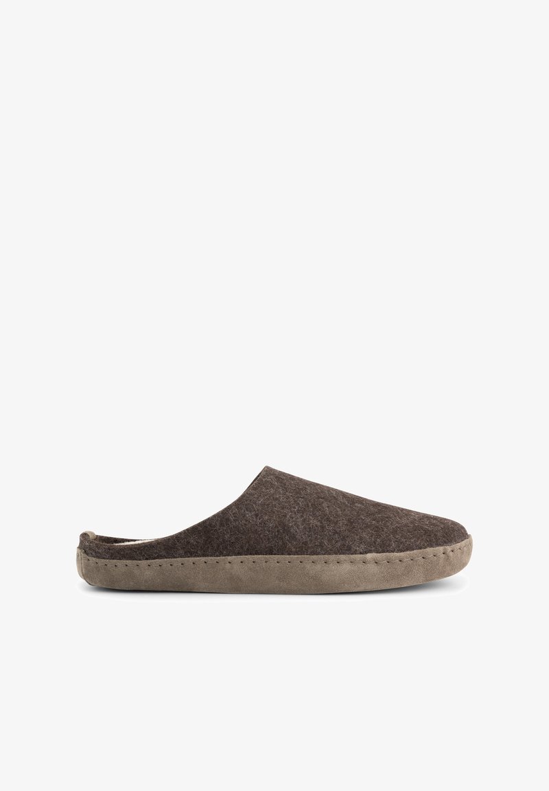Travelin GETHOME - Slippers - brown