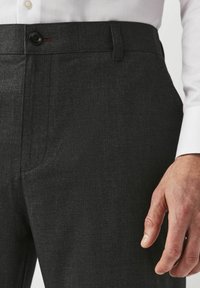Next Regular Fit Straight Leg Puppytooth - Püksid - charcoal grey