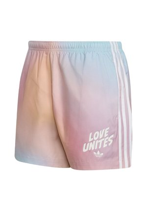 Pastellivärinen degrade-urheilushortsit, joissa teksti "LOVE UNITES" ja Adidas-logo edessä, joustavalla vyötäröllä ja kolmella valkoisella sivuraidalla.