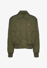 Seleccionado, fatigue green