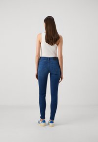 Marc O'Polo DENIM TROUSERS HIGH WAIST - Ļoti pieguloši džinsi - bright blue