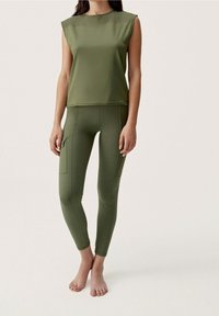 Born Living Yoga Tights - dark green