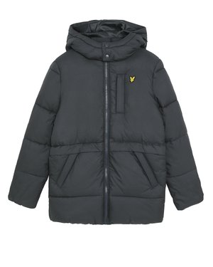 Schwarze Daunenjacke mit Kapuze, mit einem Reißverschluss vorne, zwei seitlichen Taschen und einem kleinen gelben Logo auf der Brust. Glatte Textur und gepolstertes Design.