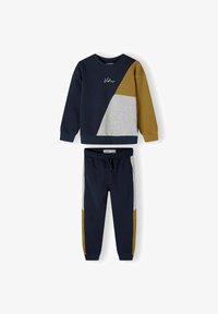 Selezionato, navy beige