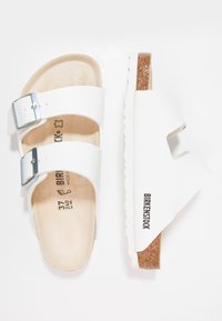 Birkenstock ARIZONA - Sandalias planas - white