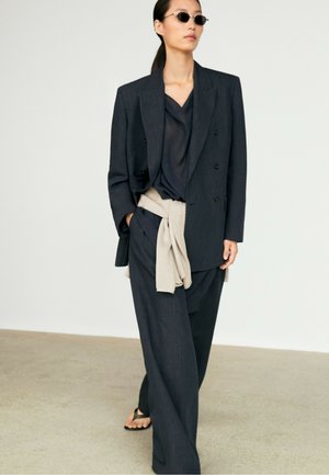 Massimo Dutti, Krátký kabát - mottled dark blue