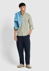 Farah BREWER SLIM FIT OXFORD SHIRT - Camicia - balsam