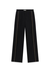 Schwarze Hosen mit weitem Bein, beigen Seitenstreifen und elastischem Bund mit weißem "GUESS"-Logo.