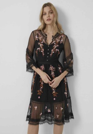 ARABELLE EMBROIDERED V NK DRS - Cocktail dress / Party dress - moonless night multi