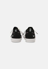Mustang Sneaker low - schwarz