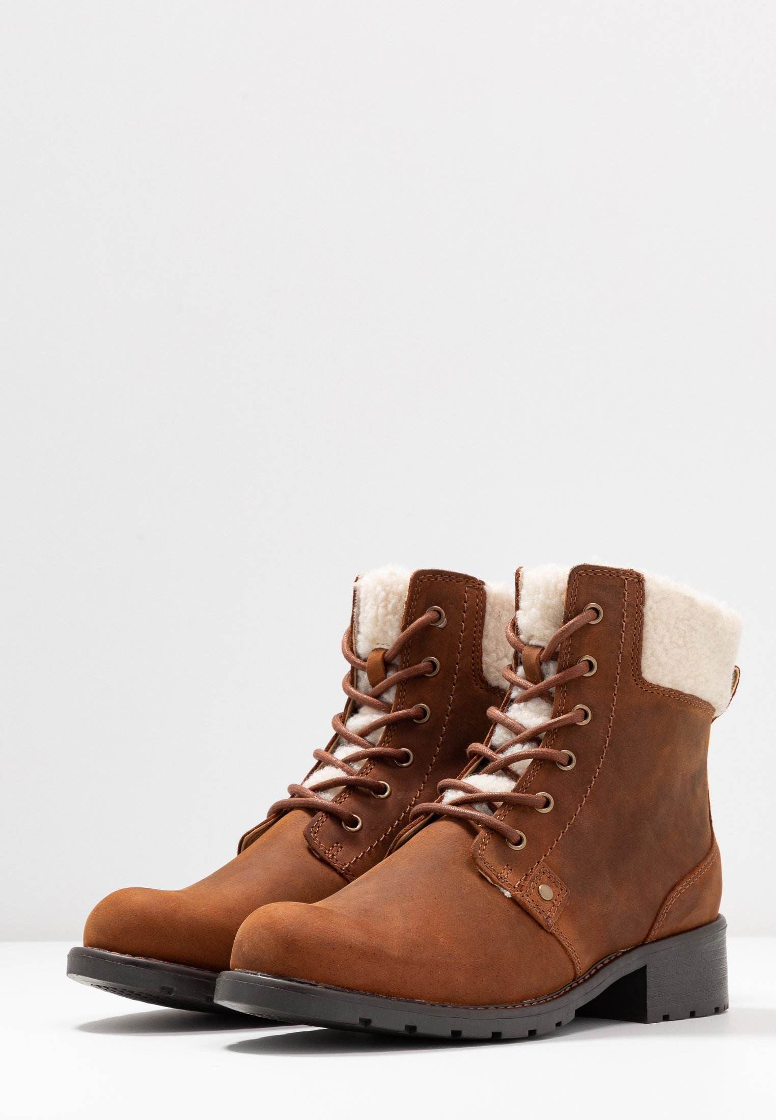clarks orinoco dusk boot