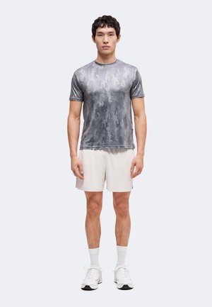 Pier One Sport by Zalando, - T-shirt z nadrukiem