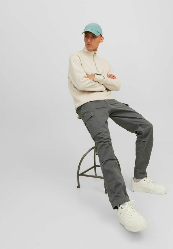 JPSTACE JJTUCKER AMA - Cargo trousers - sedona sage2