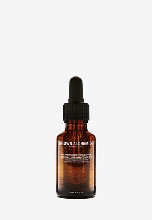 INSTANT SMOOTHING SERUM TRI-HYALURONAN COMPLEX - Serum - -