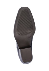 Zwarte schoenzool met een gladde afwerking, van rubbermateriaal, rechthoekige hak en horizontale groeven voor grip. Maat gemarkeerd als 37.