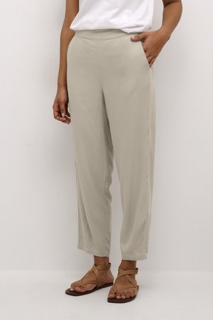 Kaffe KATAMARA CASUAL FIT - Broek - plaza taupe