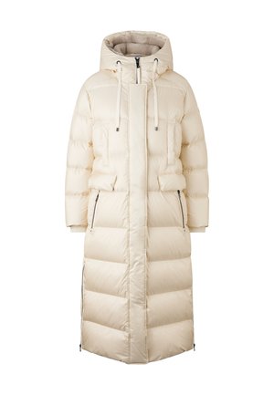 Cremefarvet pufferjakke med hætte, der har et langt, lige design, lynlås foran, sidelommer og tykk, quiltet tekstur.