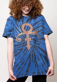 Paradiso Clothing PRINCE GOLD SYMBOL DIP DYE - Print T-shirt - purple