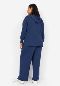 Wasabi Concept WA-SABINA 13 - Felpa con zip - blue iris