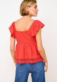 Next FLUTTER SLEEVE HOLIDAY   - REGULAR FIT - Pluus - red