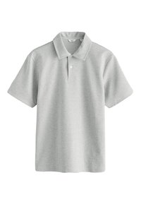 Polo en gris claro con un patrón de espiga texturizado, manga corta, cuello puntiagudo y tapeta de tres botones.