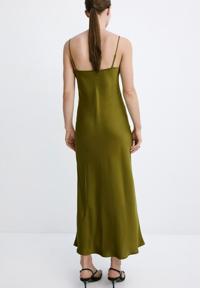 Mango ADULT - Maxi dress - green