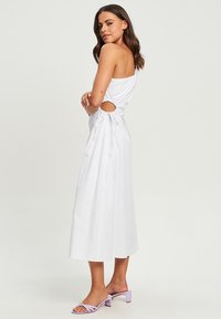 SÁVEL KARLINA  - Dienas kleita - white